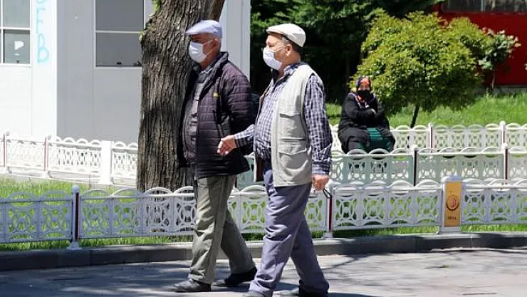 2 ilimizde daha sokağa maskesiz çıkma yasaklandı!