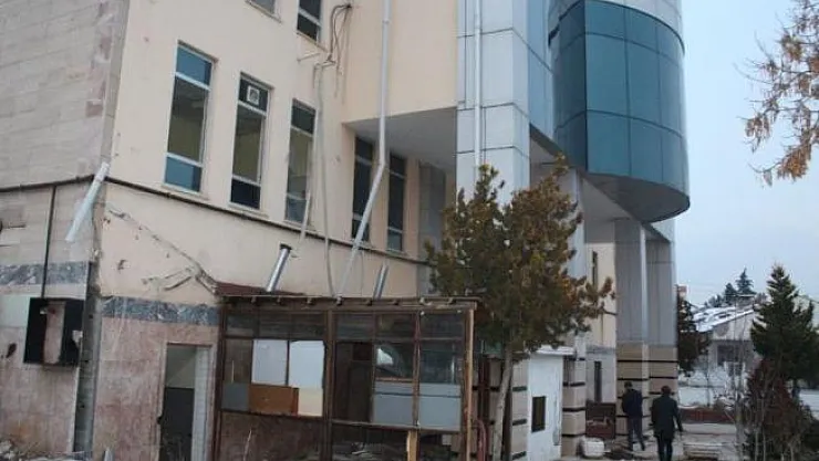 2004 yılında açılışı yapılan Kültür Merkezi yıkılacak!