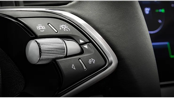 2021 Skoda modelleri yeni direksiyonlar, daha verimli motorlar ve ek destek sistemleri ile geldi!