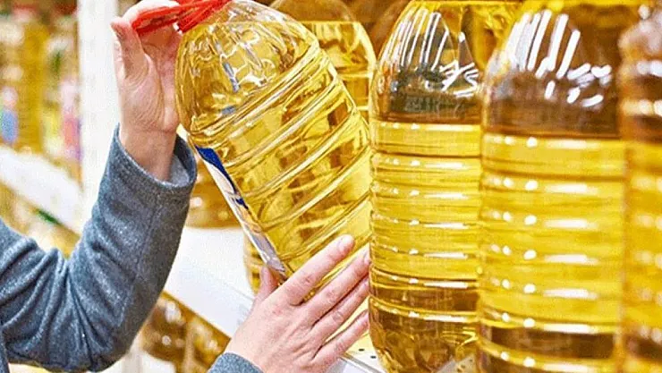 21 Mart Pazartesi 5 litre ayçiçek yağında ŞOK indirim! Ülker Bizim 5 LT ayçiçek yağında 95 lira indirim yapıldı