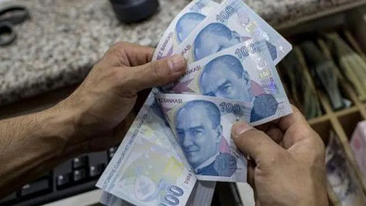 22 bin 200 lira maaş alan isimden öğrencilere burs müjdesi: Maaşının yarısını o bölümü okuyan öğrencilere verecek