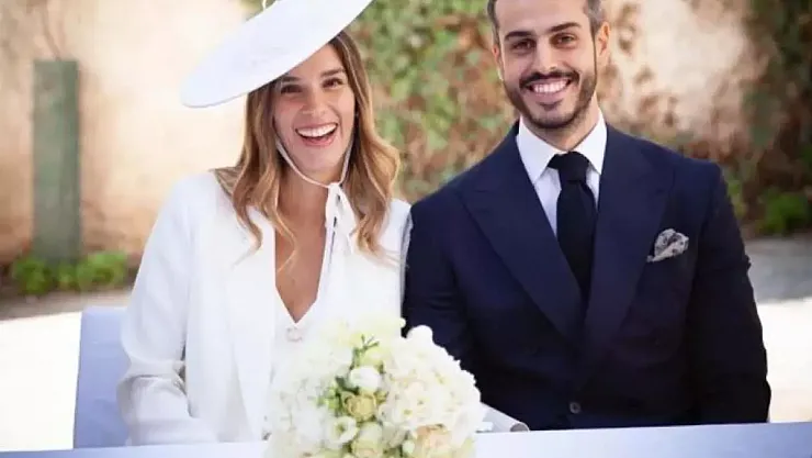 Sosyetik Güzelin Gelinliği Sosyal Medyayı 2'ye Böldü! Ebru Şancı'dan Bomba Gelinlik Yorumu