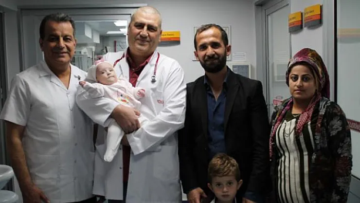 285 gram doğan bebek- Elçin bebek hayata tutundu