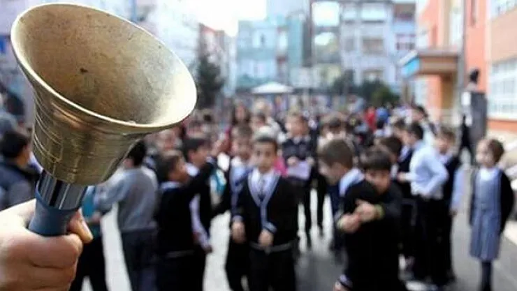 30 Nisan'dan sonra okullar açılacak mı? Okullar ne zaman açılıyor? Resmi açıklama geldi mi?