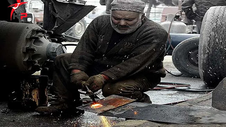 60 Yaşın Üstünde 25 Bin Kişi İstihdam İçin Başvuru Yaptı !