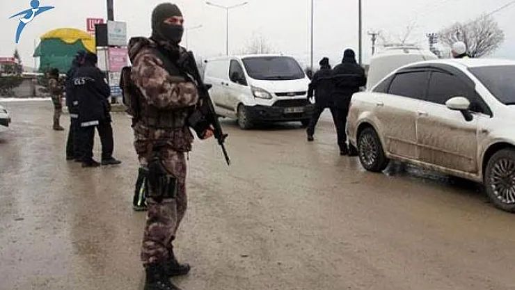 65 Bin Personel İle Türkiye Geneli Operasyon: 1727 Kişi Yakalandı