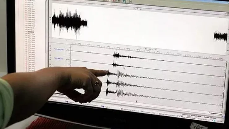 ABD'de  büyük bir deprem oldu