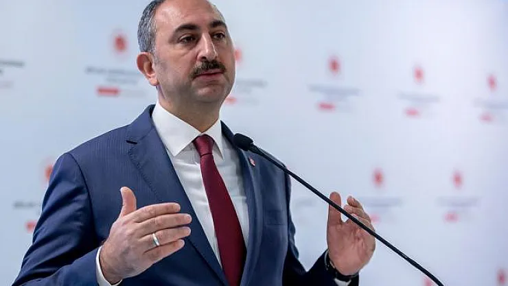 Adalet Bakanı Gül &quotAsla kabul edilemez" diyerek tepki gösterdi!