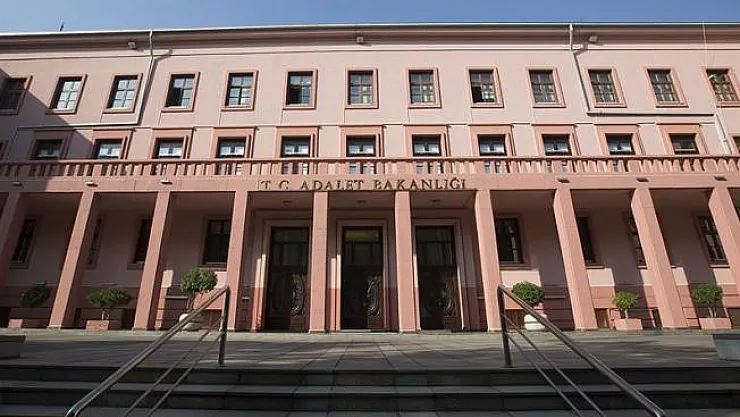 Adalet Bakanlığı personel alımına başvuru yapacaklar dikkat! Başvuru belgelerini hazırlayın! 7 Eylül'de başvurular başlıyor!