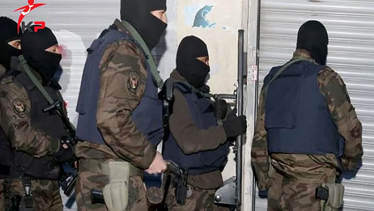Adana ve Kayseri'de Öğretmen ve Yüzbaşı Dahil 14 Gözaltı!