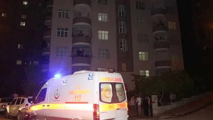 Adana'da, karı- koca arasında çıkan bıçaklı kavgada Koca öldü, kadın ağır yaralı!