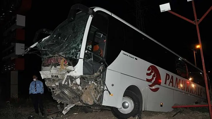 Afyonkarahisar Antalya yolunda yolcu otobüsü kazası! 30 yaralı