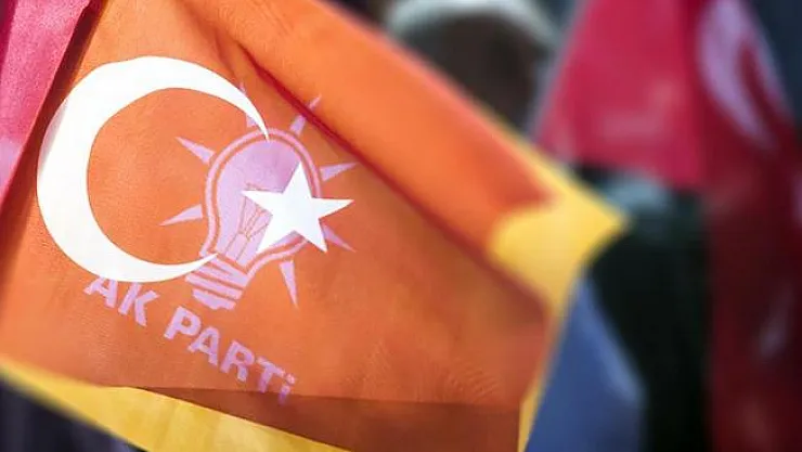 AK Parti'den 5,70 Seviyelerine Çıkan Dolar'a Karşı Yorum: Manipülasyon