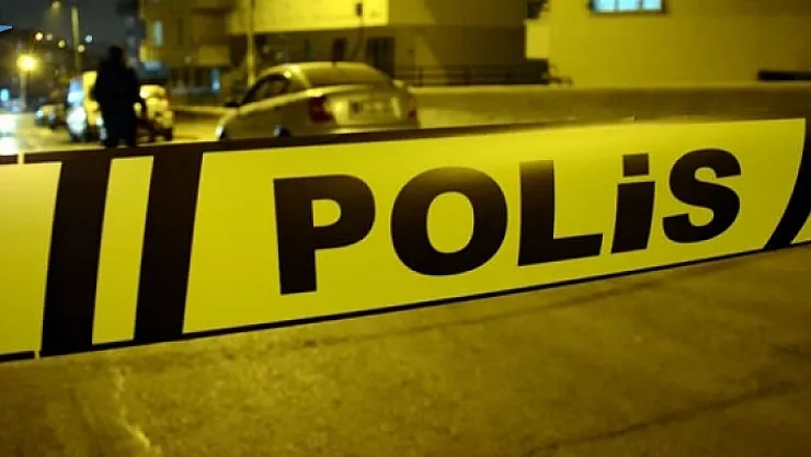 AK Parti'nin Arnavutköy Seçim Bürosuna Ses Bombası Atıldı
