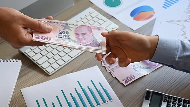 Akbank'tan müjde! Kredi ve kredi kartı borcu olan herkesi yakından ilgilendiriyor!