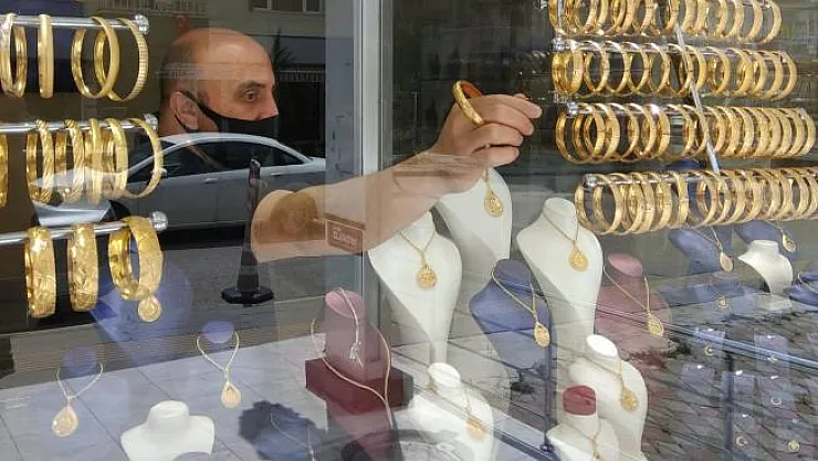 Altın fiyatları güne nasıl başladı? İşte anlık altın fiyatlarında son durum...