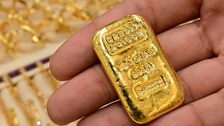 Altın Fiyatlarında Kritik Eşik: 3.300 Doların Altı Satış Dalgasını Tetikleyebilir