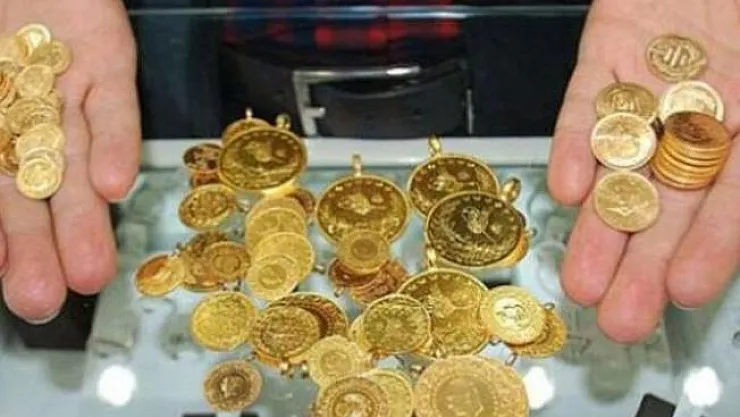 Altın fiyatlarında sert düşüş! Altın almak veya satmak isteyenlere uzmanlardan flaş uyarı!