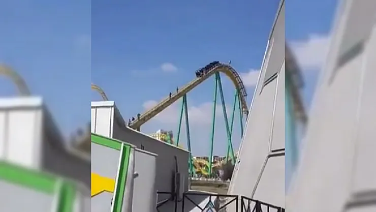 Ankapark'ta Roller Coaster Bozuldu- Vatandaşlar Raydan Yürüyerek İndi