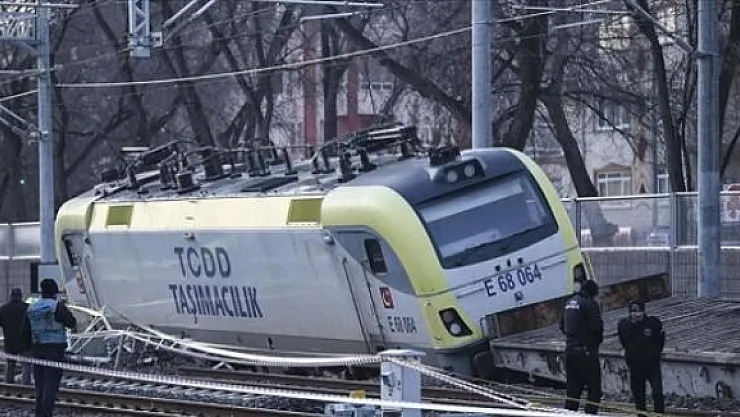 Ankara'da Tren Kazası ! Sincan'da Yük Treni Raydan Çıktı
