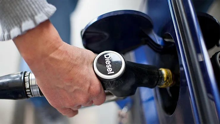 Araç Sahiplerine Kötü Haber! Brent Petrol Rekor Kırdı! Benzin Ve Motorine Çok Büyük Zam!