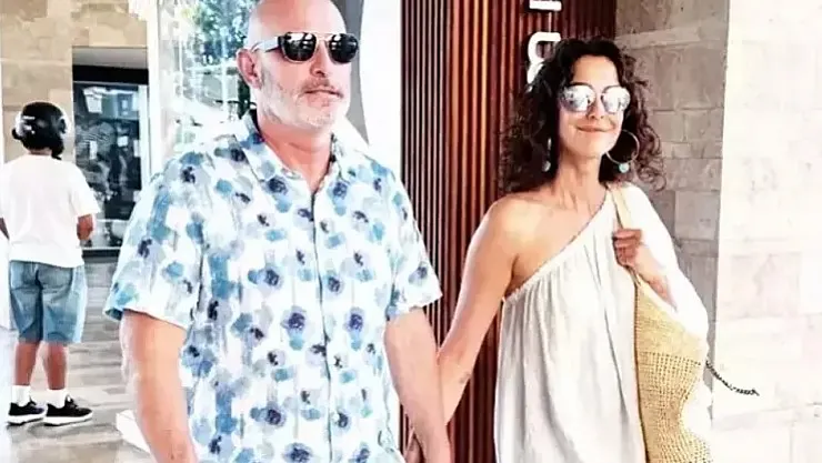 Arzum Onan ve Orkan Özkan Aşkı Bodrum'da Belgelendi: El Ele İlk Tatil Pozu