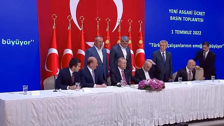 Asgari Ücret Masasında Güldüren Diyalog!