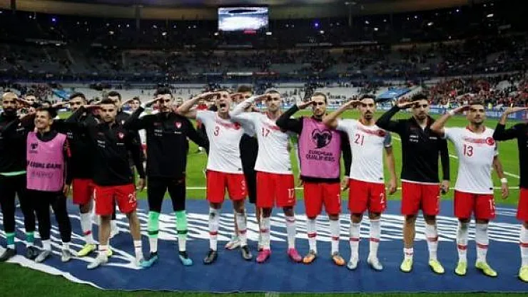 Asker Selamı Eleştirilerine Türkiye'den Sert Yanıt