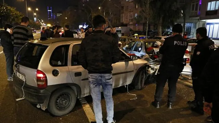 Asker uğurlama konvoyunda trafik kazası: 3 yaralı