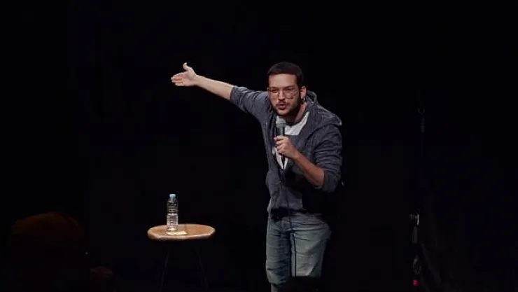 Atatürk ve Mevlana'ya Hakaret Eden Stand-up'çı İçin Yakalama Kararı Çıktı