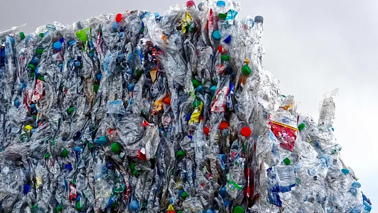 Atık Plastikten Yüksek Değerli Kimyasallar Üreten Yeni Bir Teknik