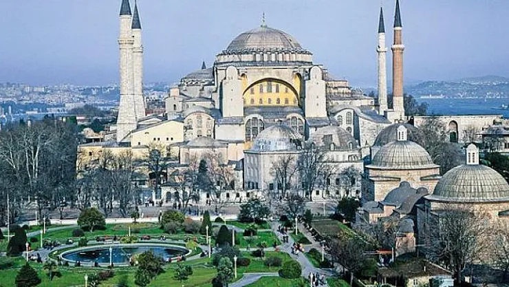 Ayasofya'nın Adı Mı Değişiyor? Flaş Öneri Geldi