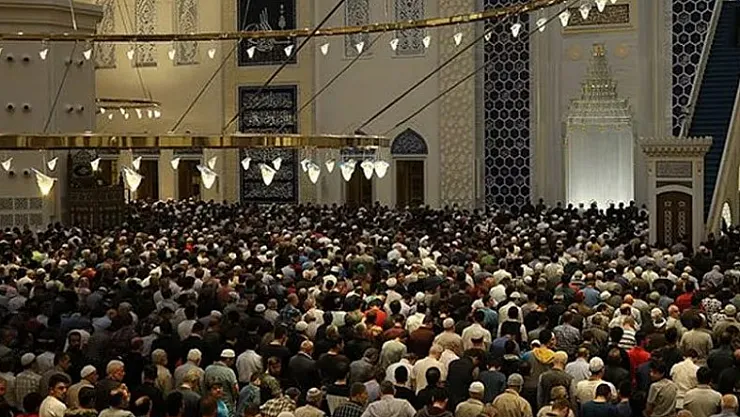 Az önce belli oldu: Diyanet'ten teravih namazı kararı! Bundan sonra..