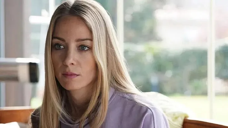 Bade İşçil taşlar üzerine uzandı, bikinili pozuyla mest etti! 'Tefo o kadar haklıydı ki…'