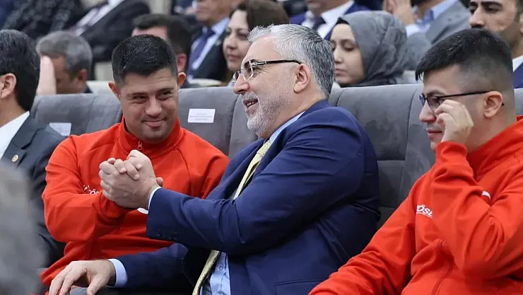 Bakan Işıkhan müjdeyi verdi: Kamuya 10 bin engelli vatandaş alınacak