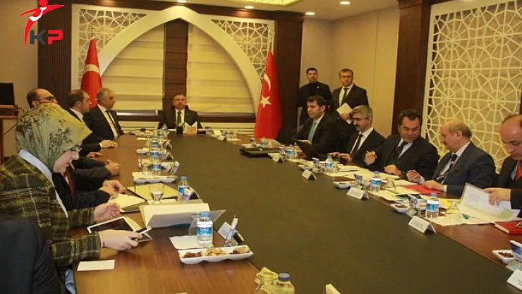 Bakan İsmet Yılmaz'dan Eğitim Değerlendirmesi