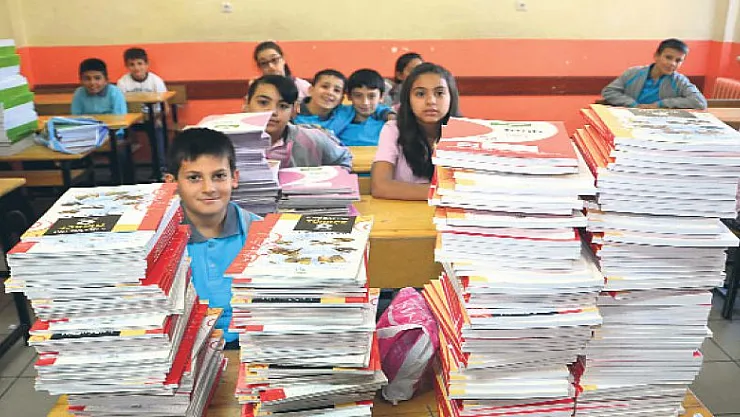 Bakan Özer duyurdu: Yüz yüze eğitimde milyonlarca öğrenci ve veliyi ilgilendiren yeni karar alındı! Ücretsiz olarak verilecek