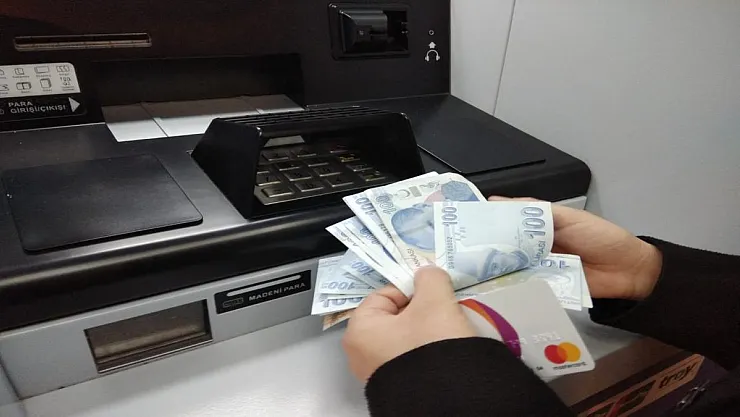 Bakanlığın belirlediği illerde yaşayanlara karşılıksız nakit para verilecek!