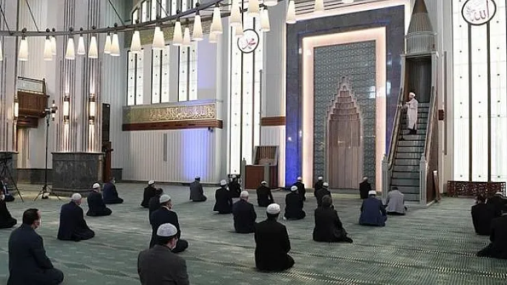 Bayram Namazı kılınacak mı? Diyanet'ten flaş açıklama!