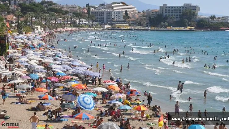 Bayram Tatili Sona Erdi Ama Tatilciler Sahilleri Terk Etmedi