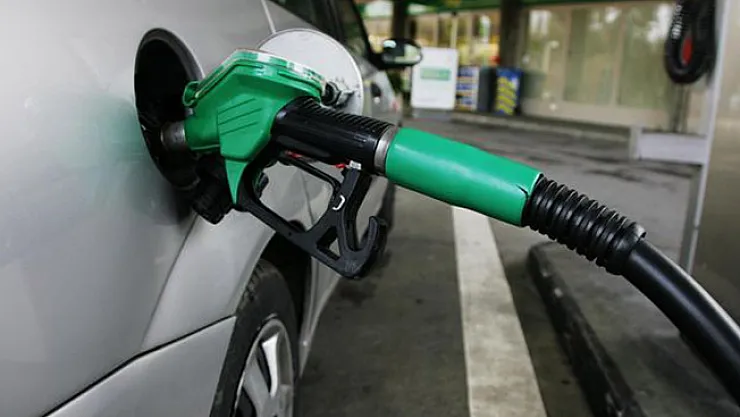 Benzin ve Motorine Zam! Ne Kadar Zam Yapılacak? 9 Ocak Benzin ve Motorin Fiyatları!