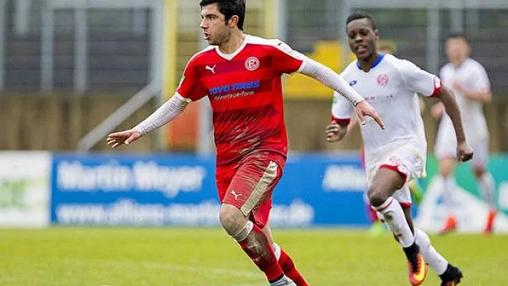 Beşiktaş'ın kadrosuna kattığı genç futbolcu Muhayer Oktay perşembe günü geliyor