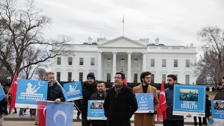 Beyaz Saray önünde Çin'in Sincan politikası protestosu