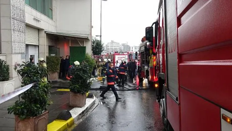 Beyoğlu'nda bulunan bir otelde yangın çıktı