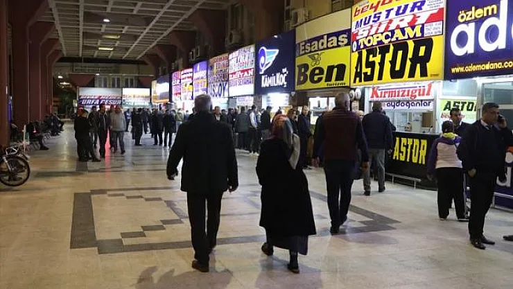Bilet satıcıları yasağı fırsata çevirdi! Bilet fiyatları fırladı