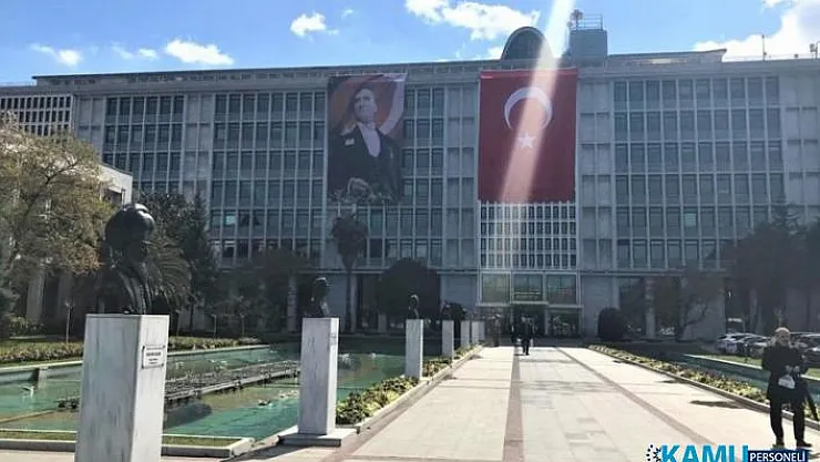 Bir Grup İBB Çalışanlarından İmamoğlu'na Protesto: İsraf Diyerek Algı Operasyonu Yapılıyor