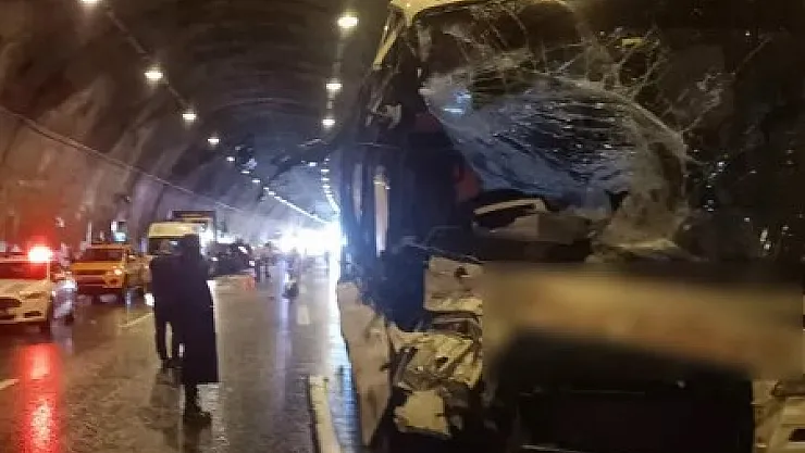 Bolu Dağı Tüneli'nde facia gibi kaza: Araçlar birbirine girdi! Ölü ve yaralılar var, İstanbul yolu trafiğe kapatıldı