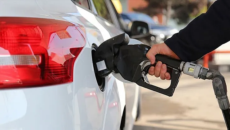 Brent petrol çok sert yükseldi! Akaryakıta bugün yine çok büyük zam geliyor: Yakıt fiyatları resmen 30 lirayı geçiyor