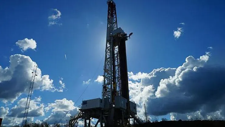 Brent petrolün varil fiyatı düşmeye başladı!