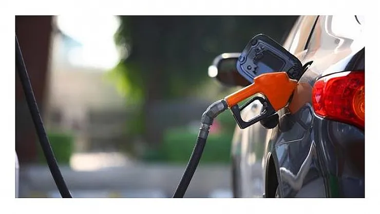 Bu gece yarısından itibaren benzine zam geliyor!